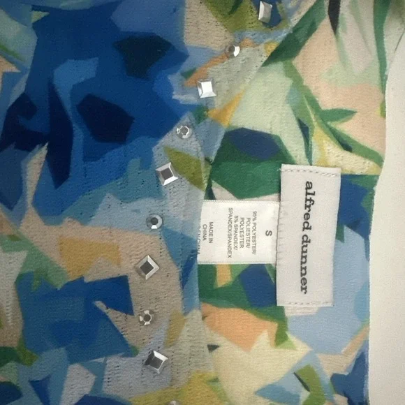 Alfred Dunner 3/4 Sleeve Floral Blouse Size Small With A V Bottom - Picture 5 of 6